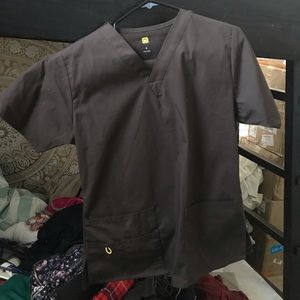 Brown hospital scrubs w/ pants included